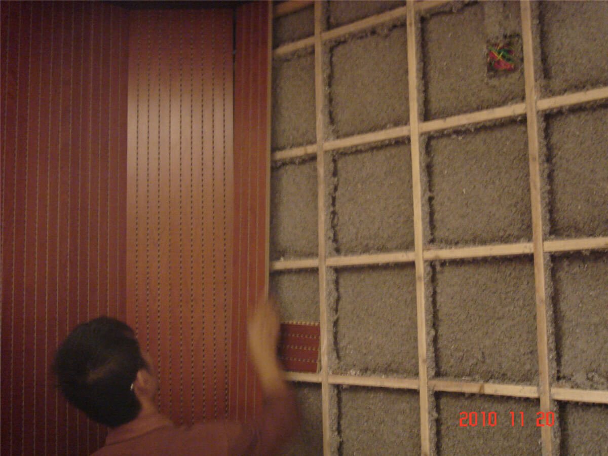 Fire Retardant Grooved Wooden Acoustic Panel - الصورة 8