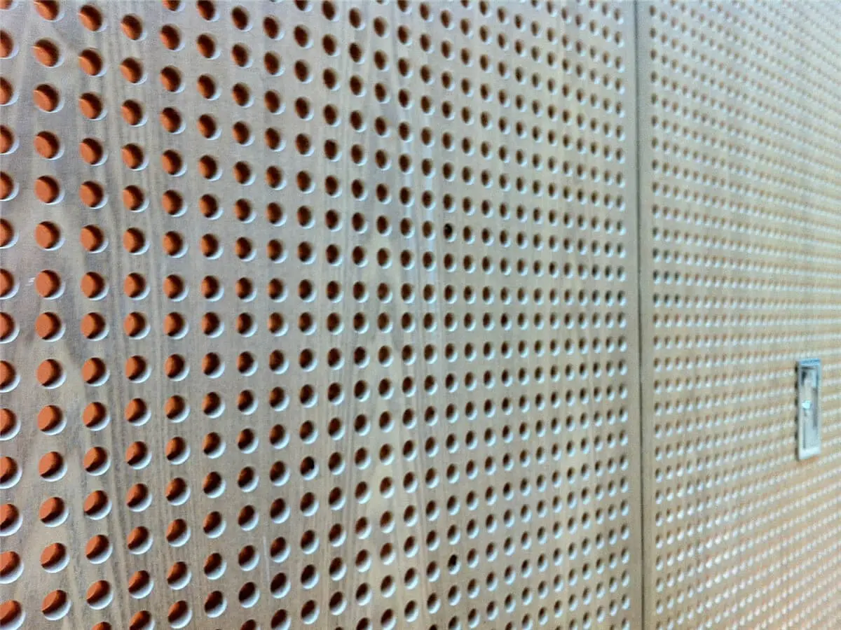 Colourful Irregularity Perforated Acoustic Panel - الصورة 9