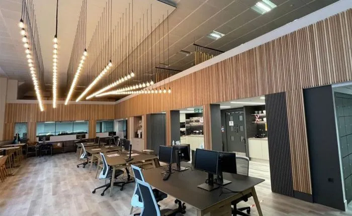 GROOVED WOODEN ACOUSTIC PANEL - الصورة 3